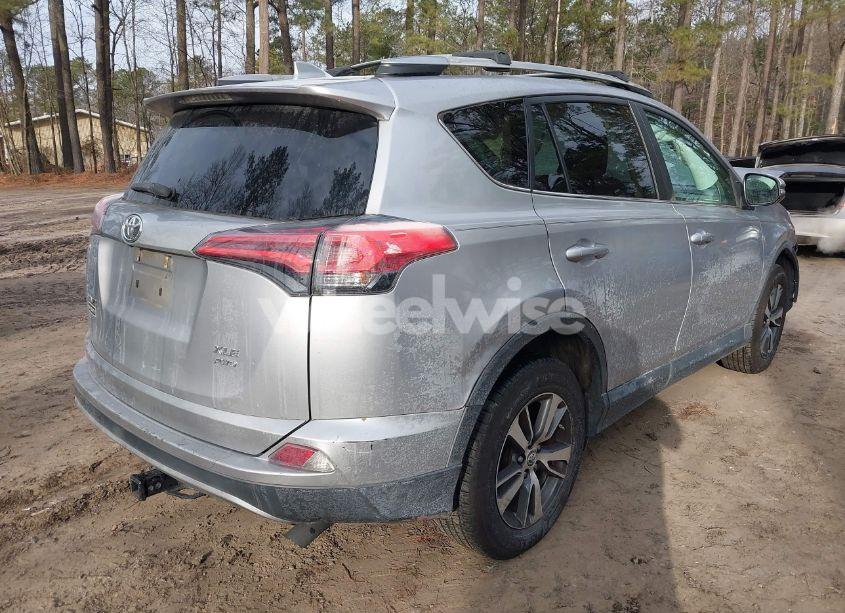 Photo 4 of 2017 Toyota Rav4 XLE (VIN 2T3RFREV3HW674214)