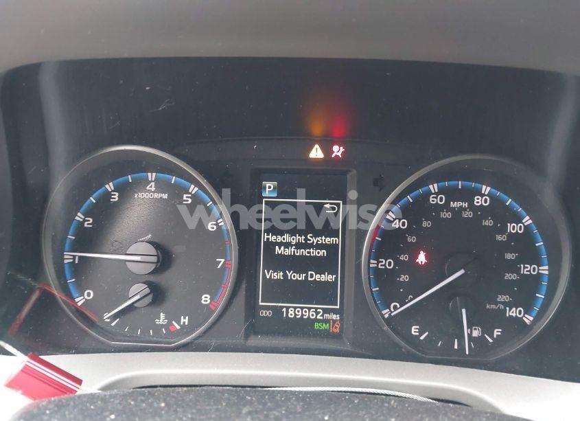 Photo 7 of 2017 Toyota Rav4 XLE (VIN 2T3RFREV3HW674214)