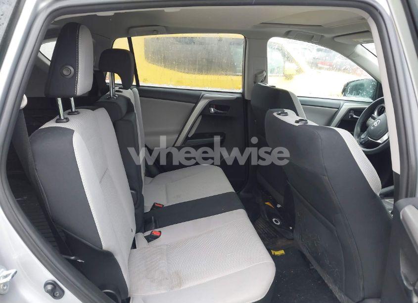 Photo 8 of 2017 Toyota Rav4 XLE (VIN 2T3RFREV3HW685195)