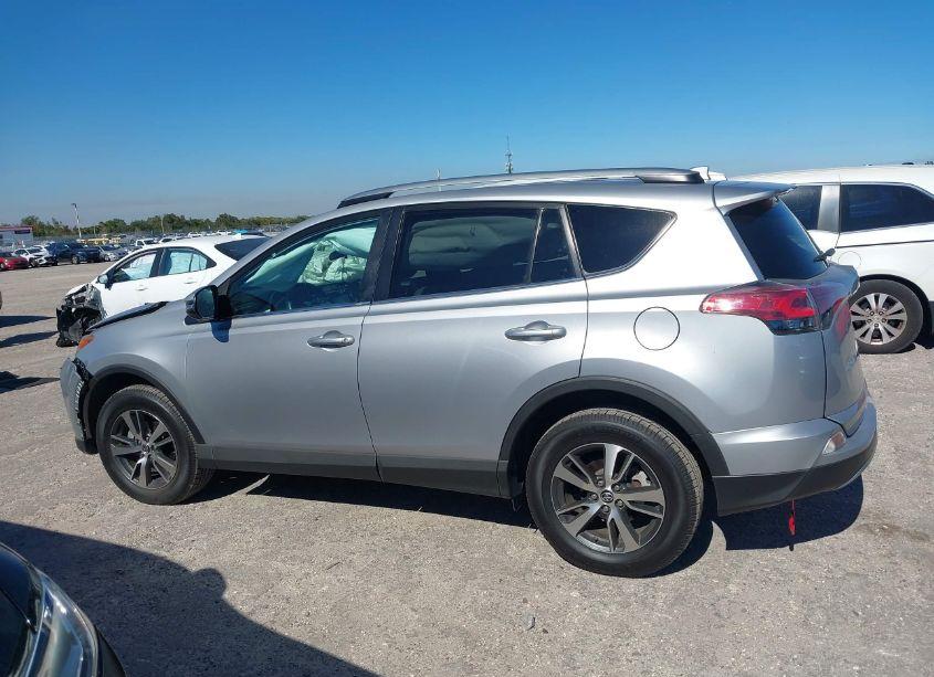 Photo 14 of 2017 Toyota Rav4 XLE (VIN 2T3RFREV3HW695774)