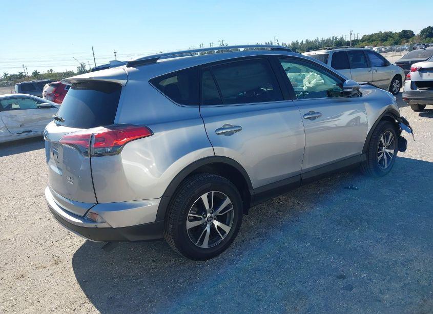 Photo 4 of 2017 Toyota Rav4 XLE (VIN 2T3RFREV3HW695774)
