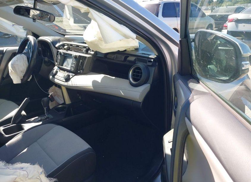 Photo 5 of 2017 Toyota Rav4 XLE (VIN 2T3RFREV3HW695774)