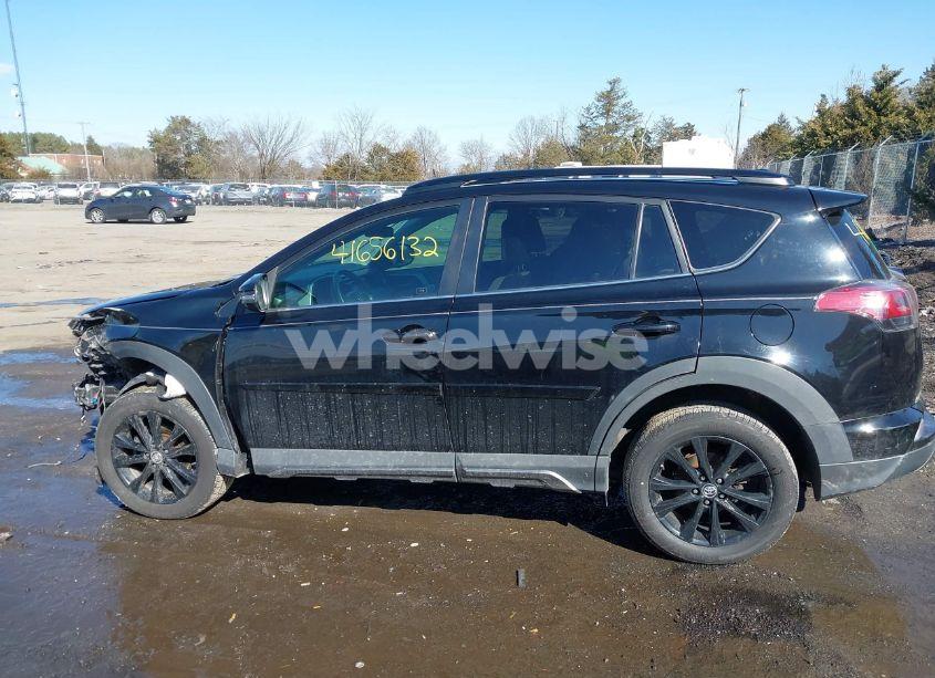 Photo 15 of 2018 Toyota Rav4 ADVENTURE/XLE (VIN 2T3RFREV3JW733705)