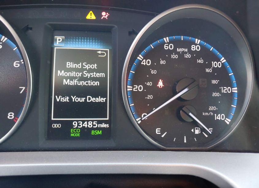 Photo 15 of 2018 Toyota Rav4 XLE (VIN 2T3RFREV3JW734840)