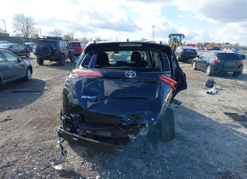 Photo 16 of 2018 Toyota Rav4 XLE (VIN 2T3RFREV3JW734840)