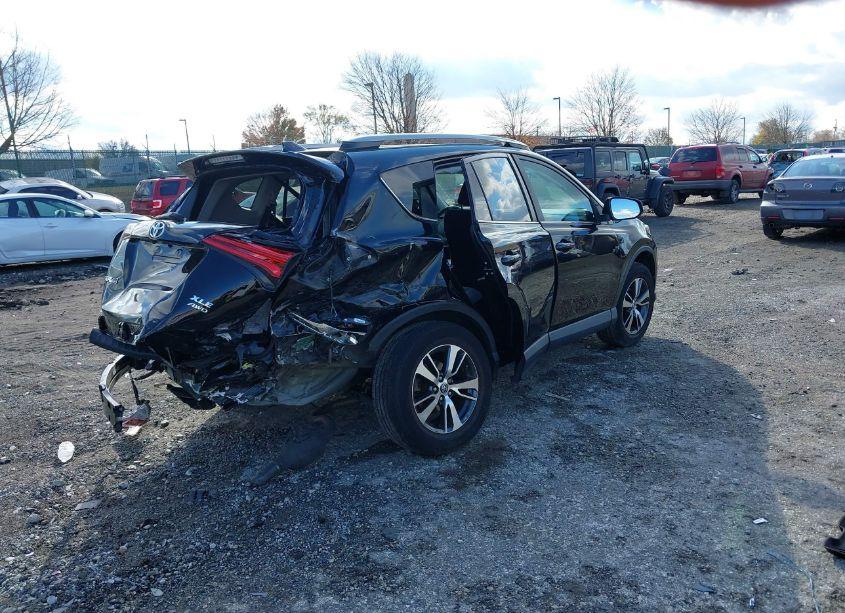 Photo 4 of 2018 Toyota Rav4 XLE (VIN 2T3RFREV3JW734840)