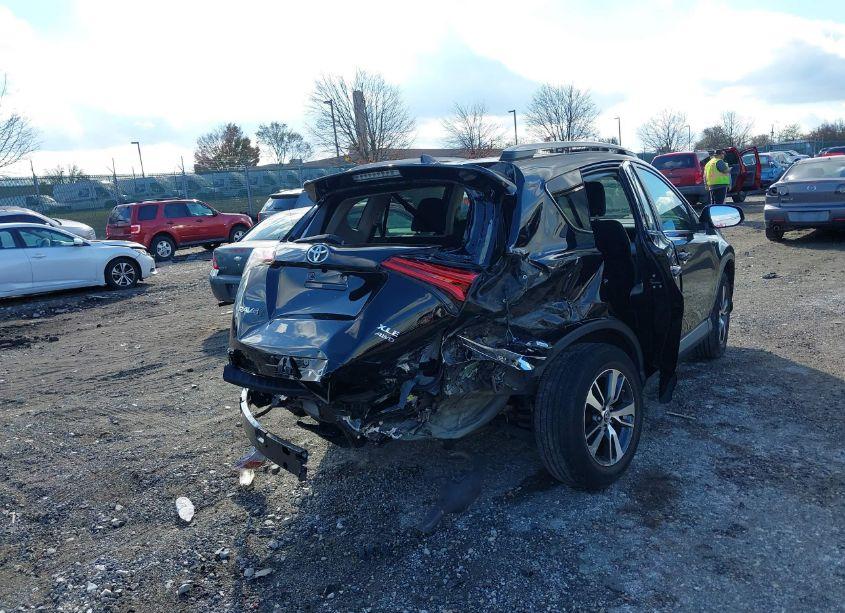 Photo 6 of 2018 Toyota Rav4 XLE (VIN 2T3RFREV3JW734840)