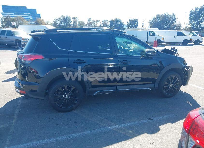 Photo 13 of 2018 Toyota Rav4 ADVENTURE/XLE (VIN 2T3RFREV3JW753274)