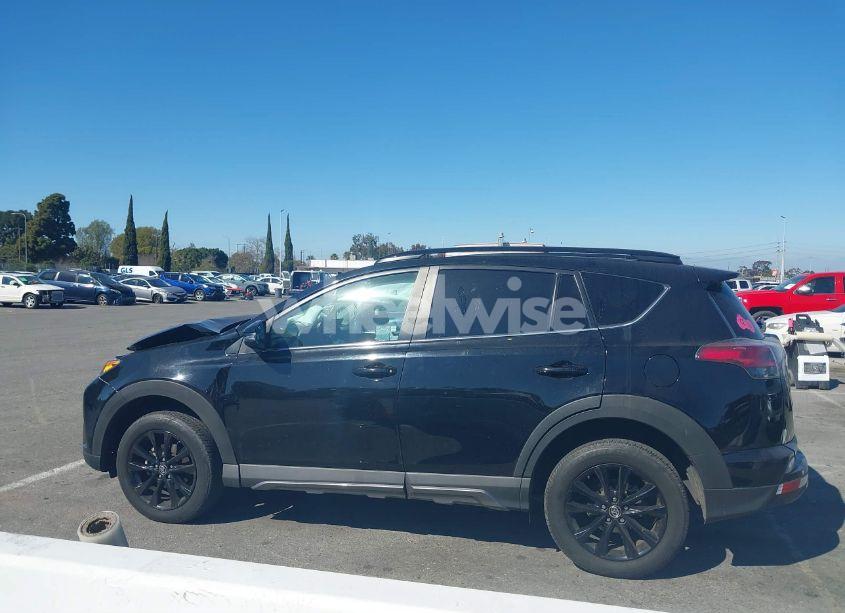 Photo 14 of 2018 Toyota Rav4 ADVENTURE/XLE (VIN 2T3RFREV3JW753274)