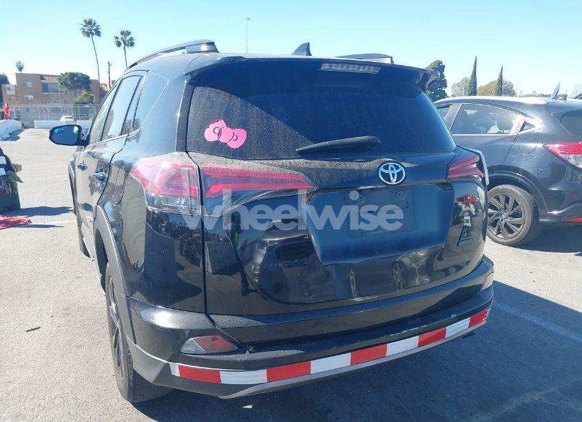 Photo 3 of 2018 Toyota Rav4 ADVENTURE/XLE (VIN 2T3RFREV3JW753274)