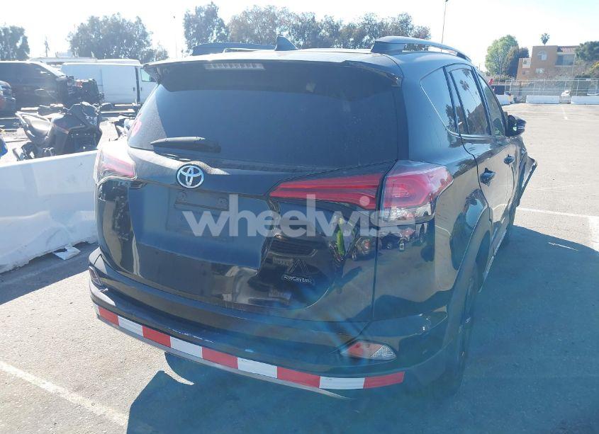 Photo 4 of 2018 Toyota Rav4 ADVENTURE/XLE (VIN 2T3RFREV3JW753274)