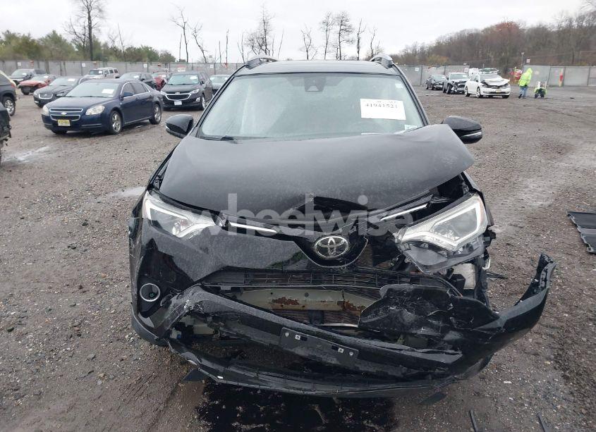 Photo 12 of 2018 Toyota Rav4 XLE (VIN 2T3RFREV3JW781687)