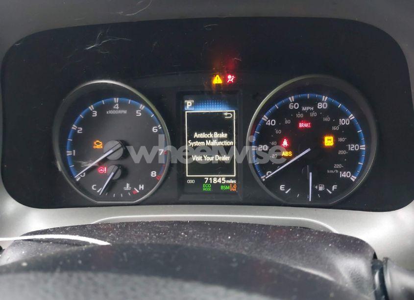 Photo 7 of 2018 Toyota Rav4 XLE (VIN 2T3RFREV3JW781687)