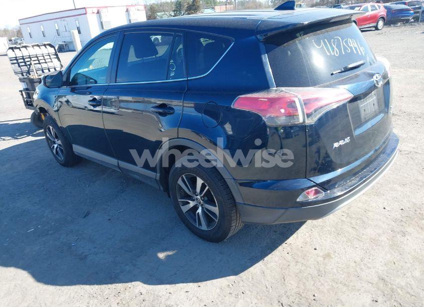 Photo 3 of 2018 Toyota Rav4 XLE (VIN 2T3RFREV3JW799039)
