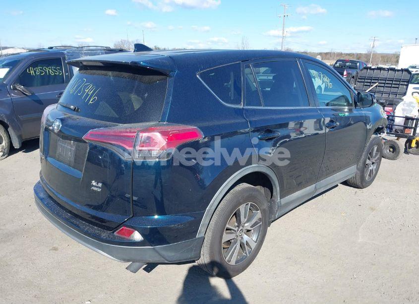 Photo 4 of 2018 Toyota Rav4 XLE (VIN 2T3RFREV3JW799039)
