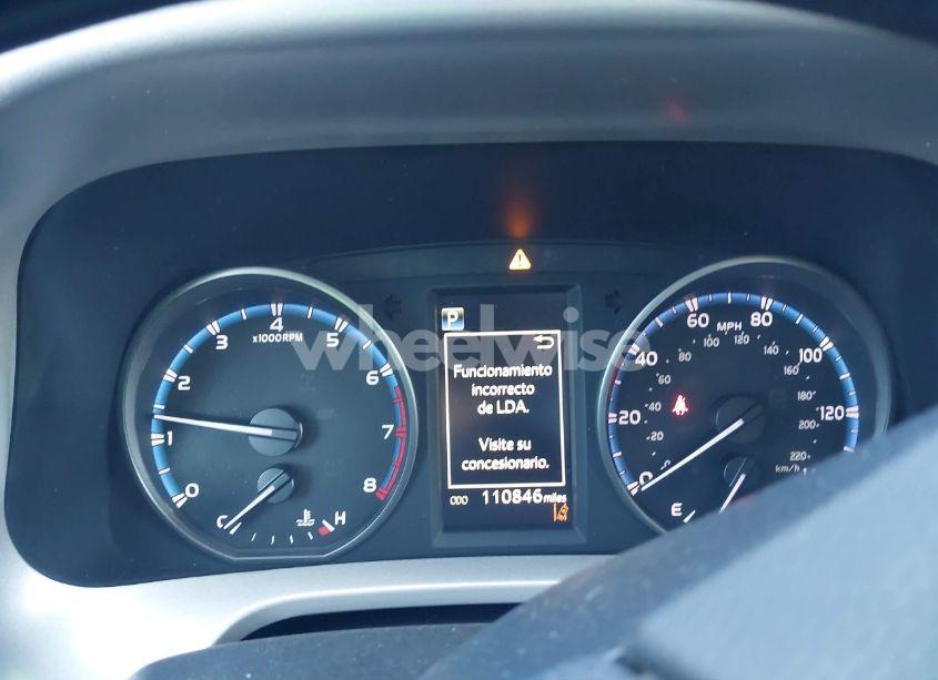 Photo 7 of 2018 Toyota Rav4 XLE (VIN 2T3RFREV3JW799039)