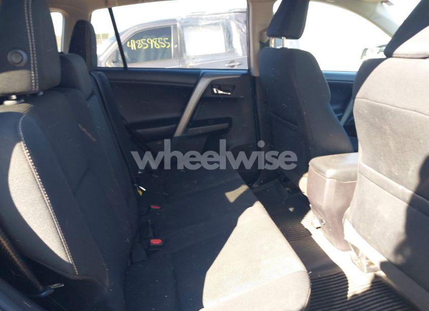 Photo 8 of 2018 Toyota Rav4 XLE (VIN 2T3RFREV3JW799039)