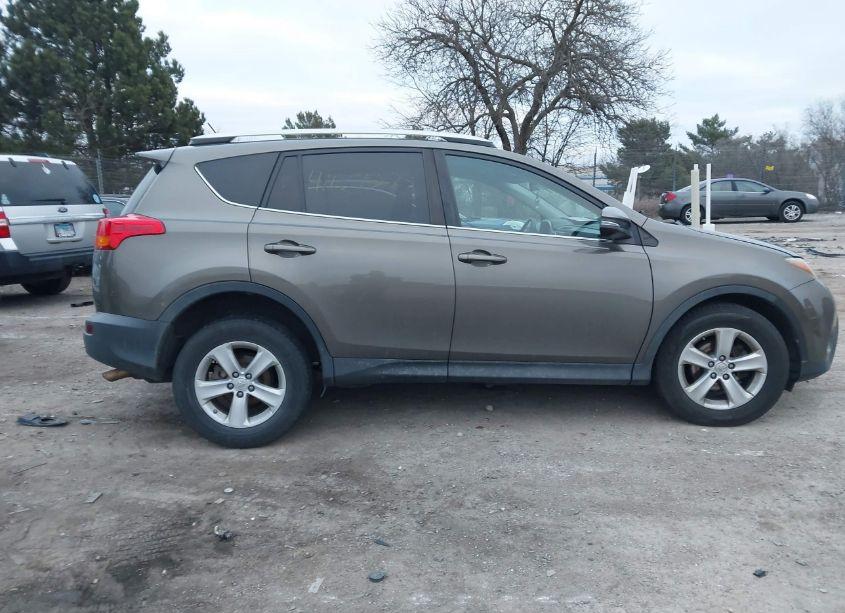 Photo 13 of 2013 Toyota Rav4 XLE (VIN 2T3RFREV4DW031896)