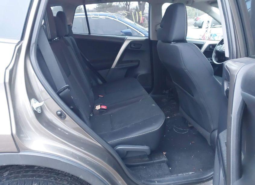 Photo 8 of 2013 Toyota Rav4 XLE (VIN 2T3RFREV4DW031896)