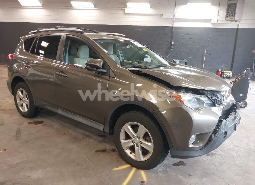 2013 Toyota Rav4 XLE (VIN 2T3RFREV4DW110355) main photo
