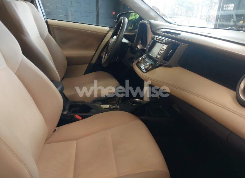 Photo 5 of 2013 Toyota Rav4 XLE (VIN 2T3RFREV4DW110355)