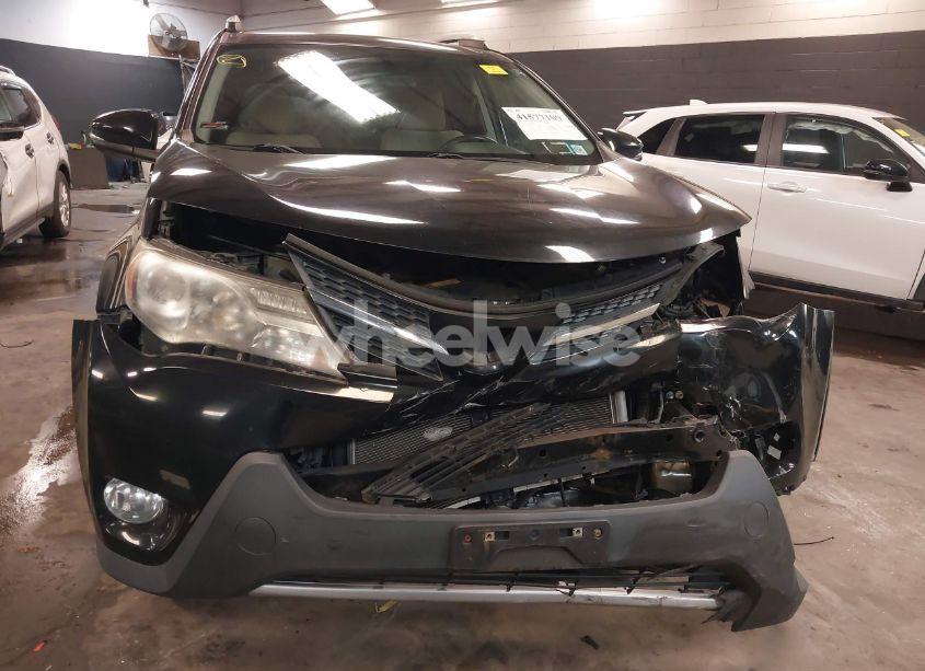Photo 6 of 2014 Toyota Rav4 XLE (VIN 2T3RFREV4EW127321)