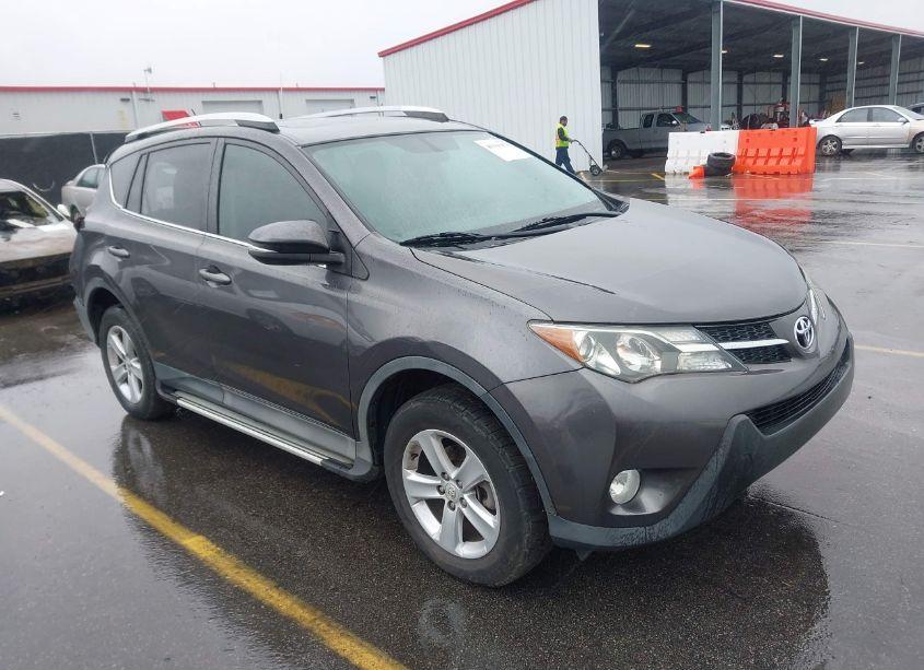 2014 Toyota Rav4 XLE (VIN 2T3RFREV4EW188202) main photo