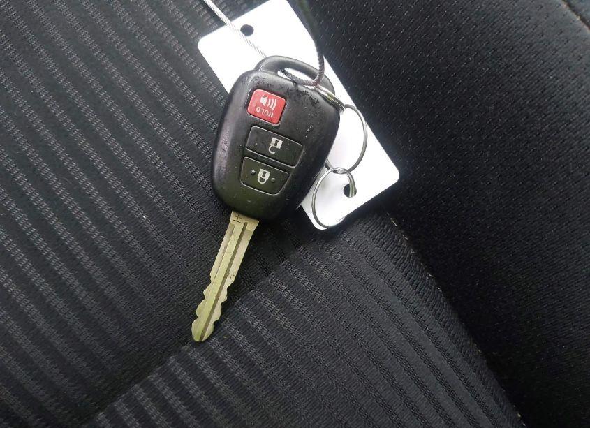 Photo 11 of 2014 Toyota Rav4 XLE (VIN 2T3RFREV4EW188202)