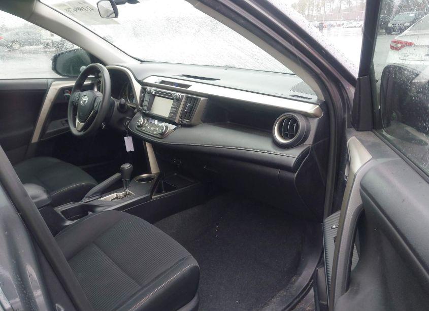 Photo 5 of 2014 Toyota Rav4 XLE (VIN 2T3RFREV4EW188202)