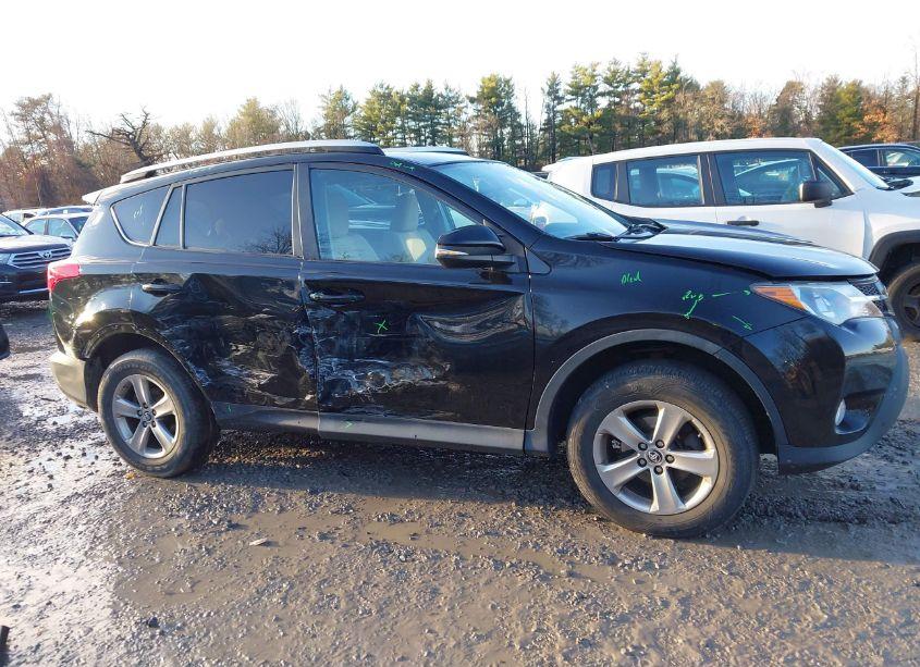 Photo 13 of 2015 Toyota Rav4 XLE (VIN 2T3RFREV4FW402090)