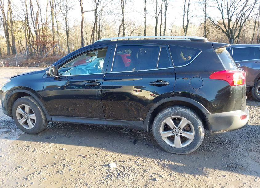 Photo 14 of 2015 Toyota Rav4 XLE (VIN 2T3RFREV4FW402090)
