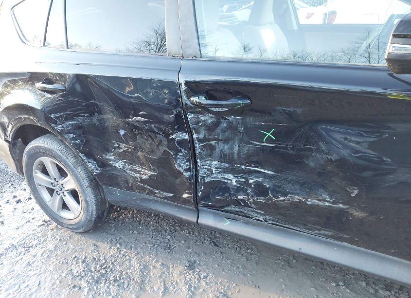 Photo 6 of 2015 Toyota Rav4 XLE (VIN 2T3RFREV4FW402090)