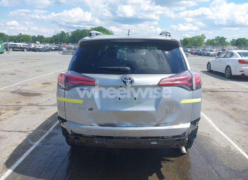 Photo 16 of 2016 Toyota Rav4 XLE (VIN 2T3RFREV4GW426729)