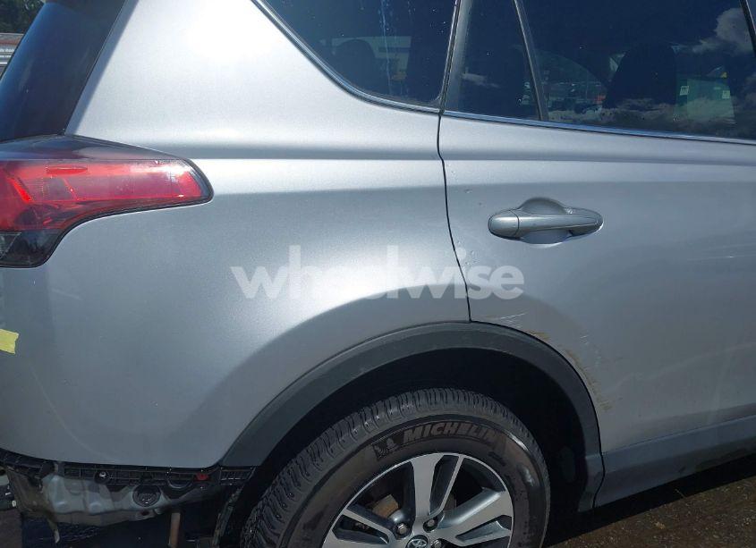 Photo 17 of 2016 Toyota Rav4 XLE (VIN 2T3RFREV4GW426729)