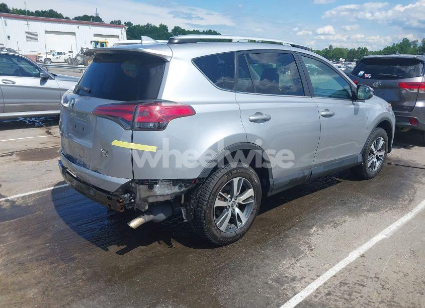 Photo 4 of 2016 Toyota Rav4 XLE (VIN 2T3RFREV4GW426729)