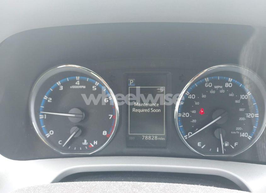 Photo 7 of 2016 Toyota Rav4 XLE (VIN 2T3RFREV4GW426729)