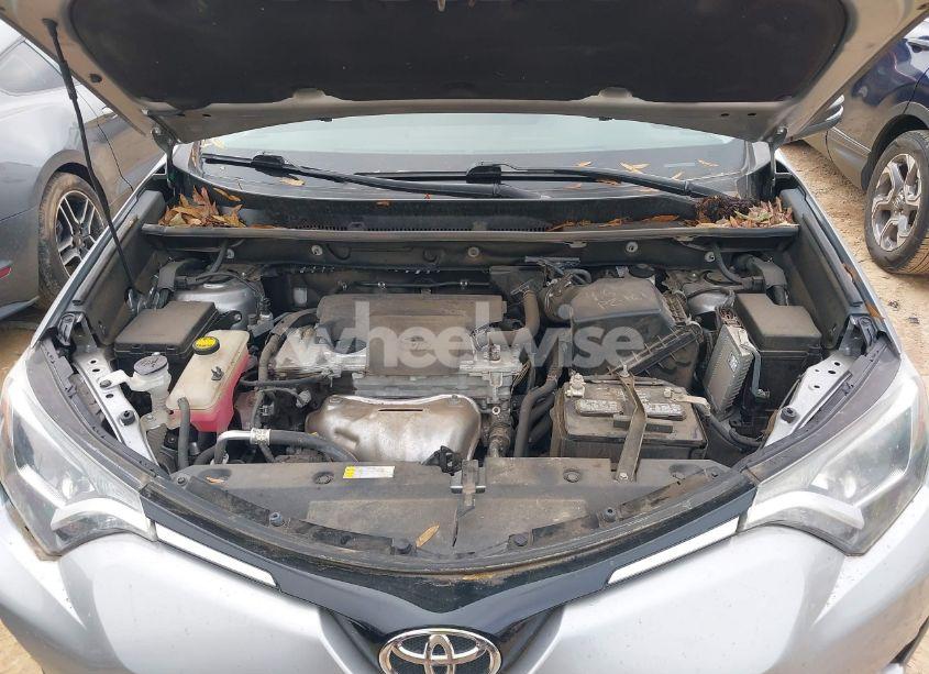 Photo 10 of 2016 Toyota Rav4 XLE (VIN 2T3RFREV4GW431980)