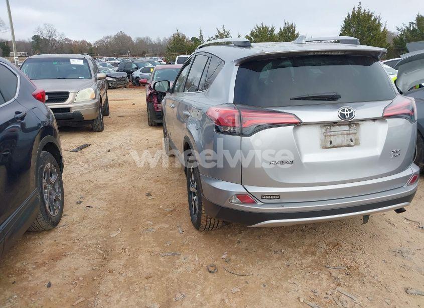 Photo 3 of 2016 Toyota Rav4 XLE (VIN 2T3RFREV4GW431980)
