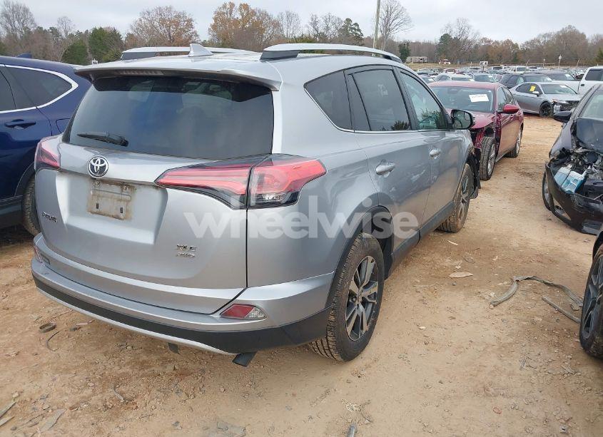 Photo 4 of 2016 Toyota Rav4 XLE (VIN 2T3RFREV4GW431980)