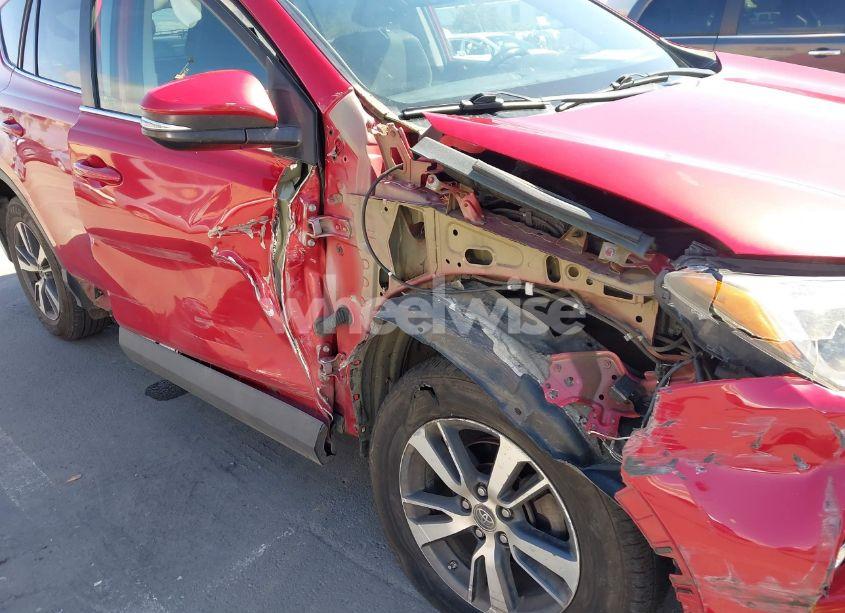 Photo 6 of 2016 Toyota Rav4 XLE (VIN 2T3RFREV4GW445684)