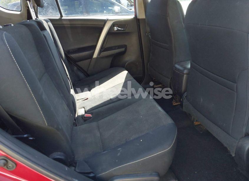 Photo 8 of 2016 Toyota Rav4 XLE (VIN 2T3RFREV4GW445684)