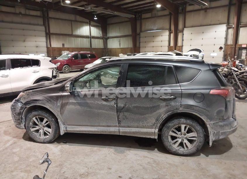 Photo 14 of 2016 Toyota Rav4 XLE (VIN 2T3RFREV4GW459326)