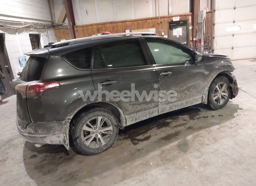 Photo 4 of 2016 Toyota Rav4 XLE (VIN 2T3RFREV4GW459326)