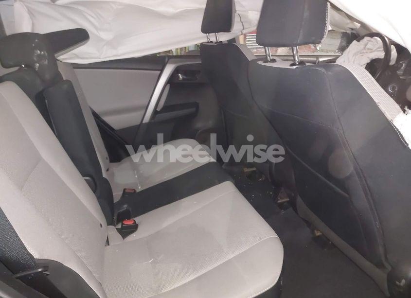 Photo 8 of 2016 Toyota Rav4 XLE (VIN 2T3RFREV4GW459326)