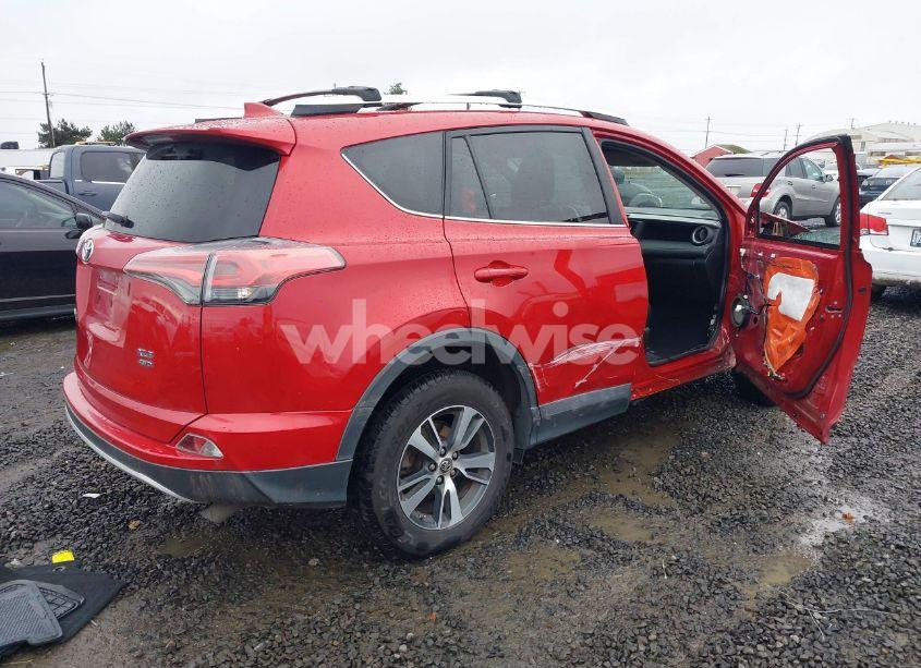 Photo 4 of 2016 Toyota Rav4 XLE (VIN 2T3RFREV4GW464817)