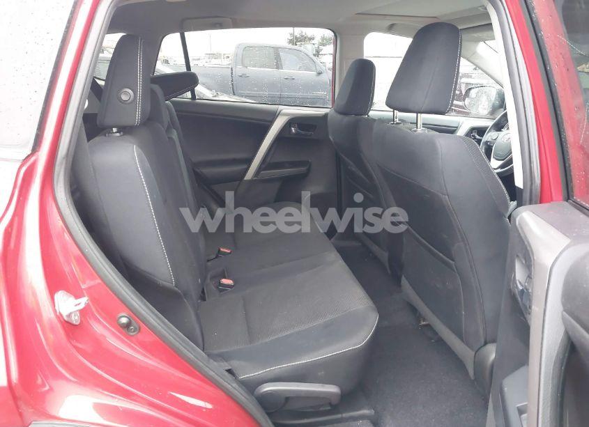 Photo 8 of 2016 Toyota Rav4 XLE (VIN 2T3RFREV4GW464817)