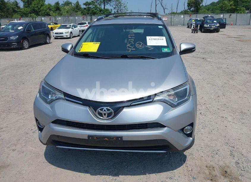 Photo 13 of 2016 Toyota Rav4 XLE (VIN 2T3RFREV4GW514258)