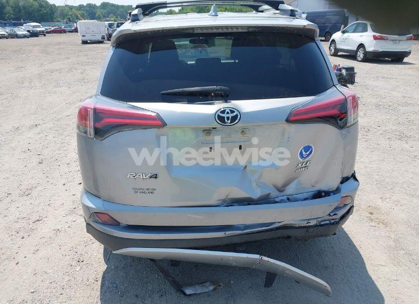Photo 18 of 2016 Toyota Rav4 XLE (VIN 2T3RFREV4GW514258)