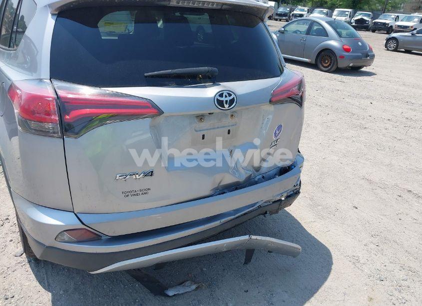 Photo 19 of 2016 Toyota Rav4 XLE (VIN 2T3RFREV4GW514258)