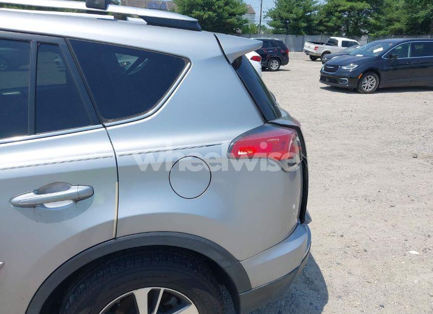 Photo 6 of 2016 Toyota Rav4 XLE (VIN 2T3RFREV4GW514258)